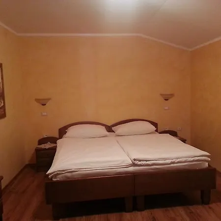 Arkade Turizem Crnice